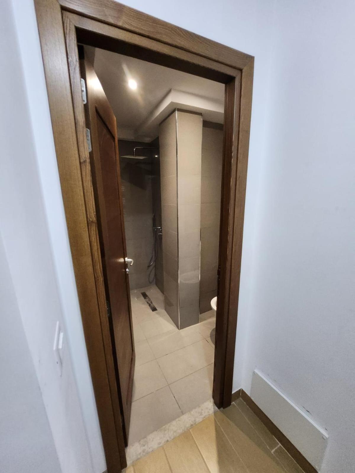 Elegant S1 Meuble Garde A Ariana -Tunis Apartman Kültér fotó