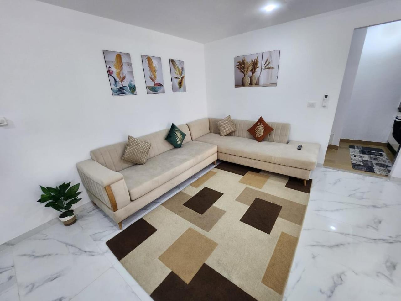Elegant S1 Meuble Garde A Ariana -Tunis Apartman Kültér fotó